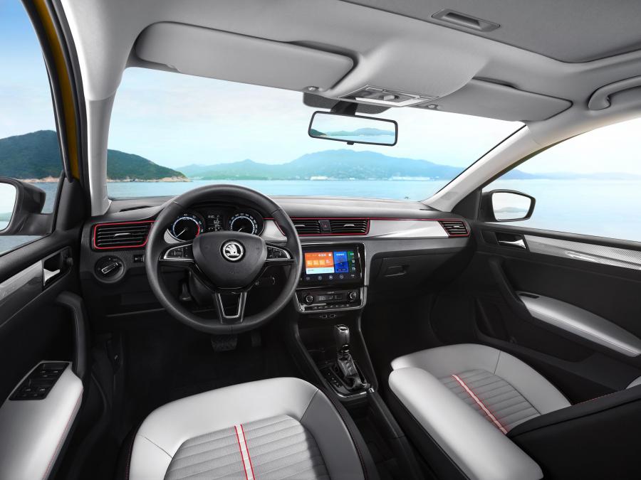 Торпедо Skoda Rapid Spaceback 2020 года  (CN) (фото 3 из 7)